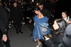 kylie-jenner-arrives-at-maison-margiela-fashion-show-in-paris-01-22-2023-2.jpg