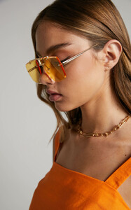 mileena_rimless_retro_aviator_in_Yellow_11.thumb.jpg.d3c1fa41b6aa2e383716093808f708d6.jpg
