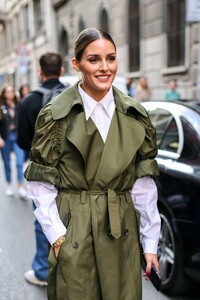 olivia-palermo-milan-fashion-week-09-21-2022-3.jpg