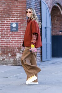 olivia-palermo-photo-shoot-in-new-york-01-16-2023-1.jpg