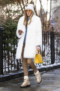 olivia-palermo-winter-street-style-new-york-01-09-2022-3.jpg