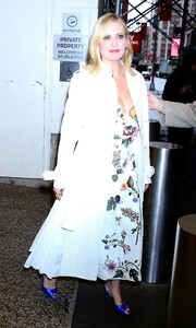 sarah-michelle-gellar-arrives-at-cbs-mornings-studio-in-new-york-01-23-2023-0.jpg