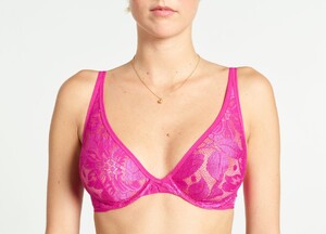 ye10-zoe-plunge-bra-shocking-ss23-1-1536x1111.thumb.jpg.e6c1499370c070701f8616011f42cede.jpg