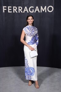 678y698uyh93rr4 (3).jpg