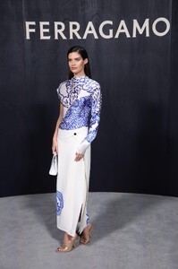 678y698uyh93rr4 (4).jpg