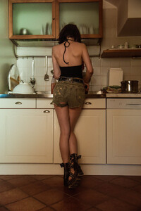 Alice-in-the-Kitchen5.jpg