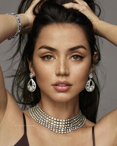Ana_de_Armas_505.jpg