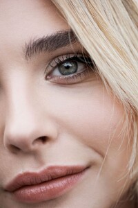 Chloe_Moretz_Glamour_UK_September_2016_iPad_02.jpg
