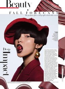 Fall_US_Vogue_September_2015_01.thumb.jpg.cd9c431833da4214a02f153466504d36.jpg