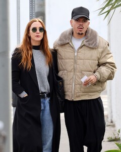 ashlee-simpson-and-evan-ross-out-for-lunch-date-in-studio-city-02-18-2023-6.jpg