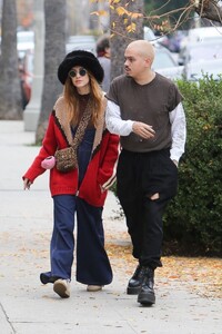 ashlee-simpson-and-evan-ross-out-shopping-in-studio-city-12-27-2022-3.jpg