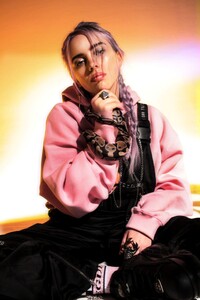 billie-eilish-galore-magazine-2018-0.jpg