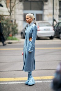 caroline-daur-at-fendi-fashion-show-at-milan-fashion-week-02-22-2023-1.thumb.jpg.4bcebf32ae9124693ff143e3be872512.jpg
