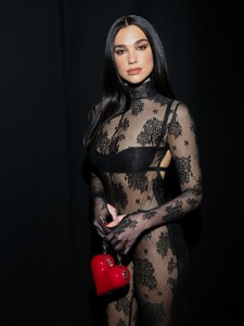 dua-lipa-at-gcds-fashion-show-at-mfw-in-milan-02-23-2023-3.jpg