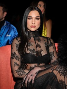 dua-lipa-at-gcds-fashion-show-at-mfw-in-milan-02-23-2023-4.jpg