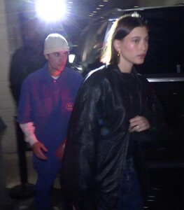 hailey-rhode-bieber-and-justin-bieber-exiting-wally-s-restaurant-in-beverly-hills-02-18-2023-4.jpg