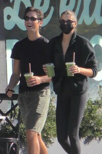 kaia-gerber-and-travis-jakcson-out-in-los-feliz-01-28-2023-1.jpg