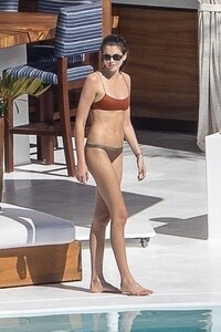 kaia-gerber-in-bikini-at-a-pool-in-cabo-san-lucas-01-04-2023-6.jpg