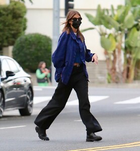 kaia-gerber-out-and-about-in-los-angeles-01-14-2023-3.jpg