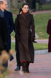 kate-middleton-and-prince-william-at-boston-harbour-defences-12-01-2022-6.jpg