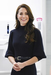 kate-middleton-at-royal-liverpool-university-hospital-01-12-2023-6.jpg