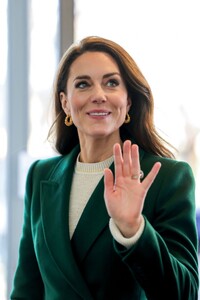 kate-middleton-visits-university-of-leeds-in-leeds-01-31-2023-2.jpg