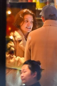 katie-holmes-night-out-with-a-friend-in-new-york-12-13-2022-2.jpg