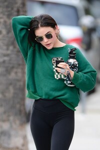 lucy-hale-leaves-a-workout-in-los-angeles-02-14-2023-3.jpg