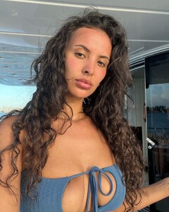 maya-jama-instagram-photos-10-26-2022-0.jpg
