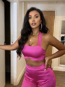 maya-jama-instagram-photos-10-26-2022-4.jpg