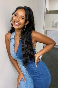 maya-jama-instagram-photos-10-26-2022-5.jpg