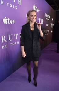 reese-witherspoon-at-truth-be-told-season-3-premiere-in-west-hollywood-01-19-2023-2.jpg