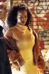 rihanna-arrives-at-langosteria-restaurant-in-milan-02-24-2023-1.jpg