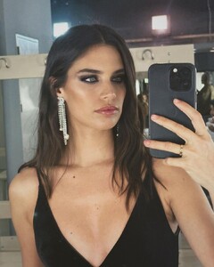 sarasampaio_329658356_168181515957946_647836861897339958_n.jpg