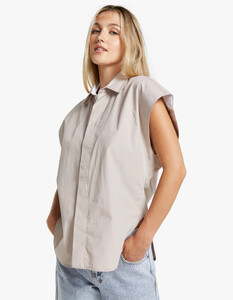 turnback-sleeveless-shirt-hazelnut-basr23wft30-0635016001673294685.jpg