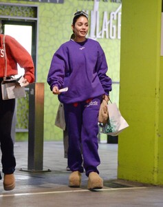vanessa-hudgens-in-comfy-outfit-in-los-angeles-02-08-2023-6.jpg