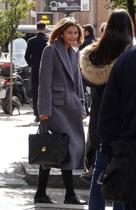 zendaya-leaves-eden-hotel-in-rome-02-13-2023-1.jpg
