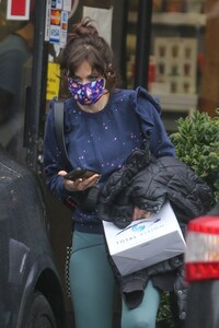 zooey-deschanel-heading-to-optometrist-in-west-hollywood-01-04-2023-6.thumb.jpg.9b5ac45ff5d04990a11507d183b67be5.jpg