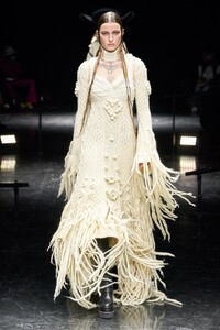 00016-Jean-Paul-Gaultier-Fall-21-Couture.thumb.jpg.539ab5a3ff0d9115fd81ce2deb28b9c3.jpg