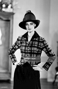 seubert f92christian-francis-roth-4e.jpg