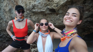 VLOG 13-00.01.41.910.png