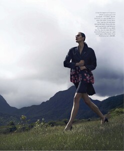 1394829621_harper-bazaar-2013-04-apr(dragged)9.thumb.jpg.17e39459784fc889801ddc7f7cb96de4.jpg