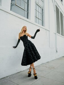 Harper's Bazaar Greece March 2023_3.jpg