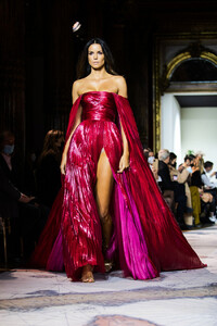 Zuhair-Murad-Spring-2022-Couture-Collection-Style-Fashion-Runway-Paris-Fashion-Week-Tom-Lorenzo-Site-TLO-25.jpg