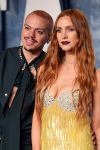 ashlee-simpson-vanity-fair-oscar-party-in-beverly-hills-03-12-2023-2.jpg