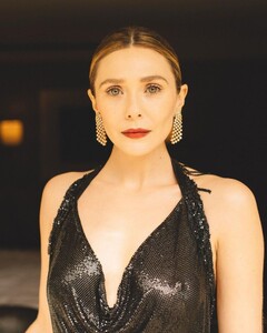 elizabeth-olsen-academy-awards-photo-shoot-march-2023-0.jpg