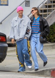 hailey-rhode-bieber-and-justin-bieber-out-in-west-hollywood-03-13-2023-2.jpg