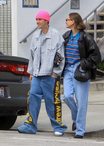 hailey-rhode-bieber-and-justin-bieber-out-in-west-hollywood-03-13-2023-4.jpg