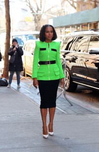 kerry-washington-arrives-at-the-view-in-new-york-03-09-2023-0.jpg