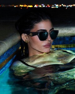 kylie-jenner-for-dolce-gabbana-ryewear-and-sunglasses-ss-campaign-2023-1.jpg